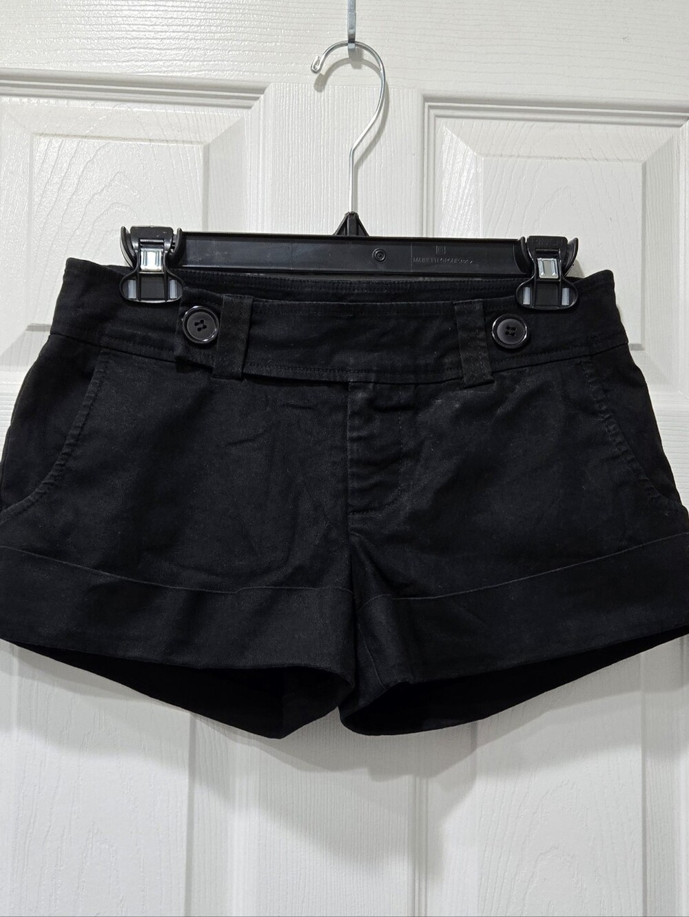 Heart Moon Star Women's Black Double Button Fold Hem Cuffed Shorts Size 0